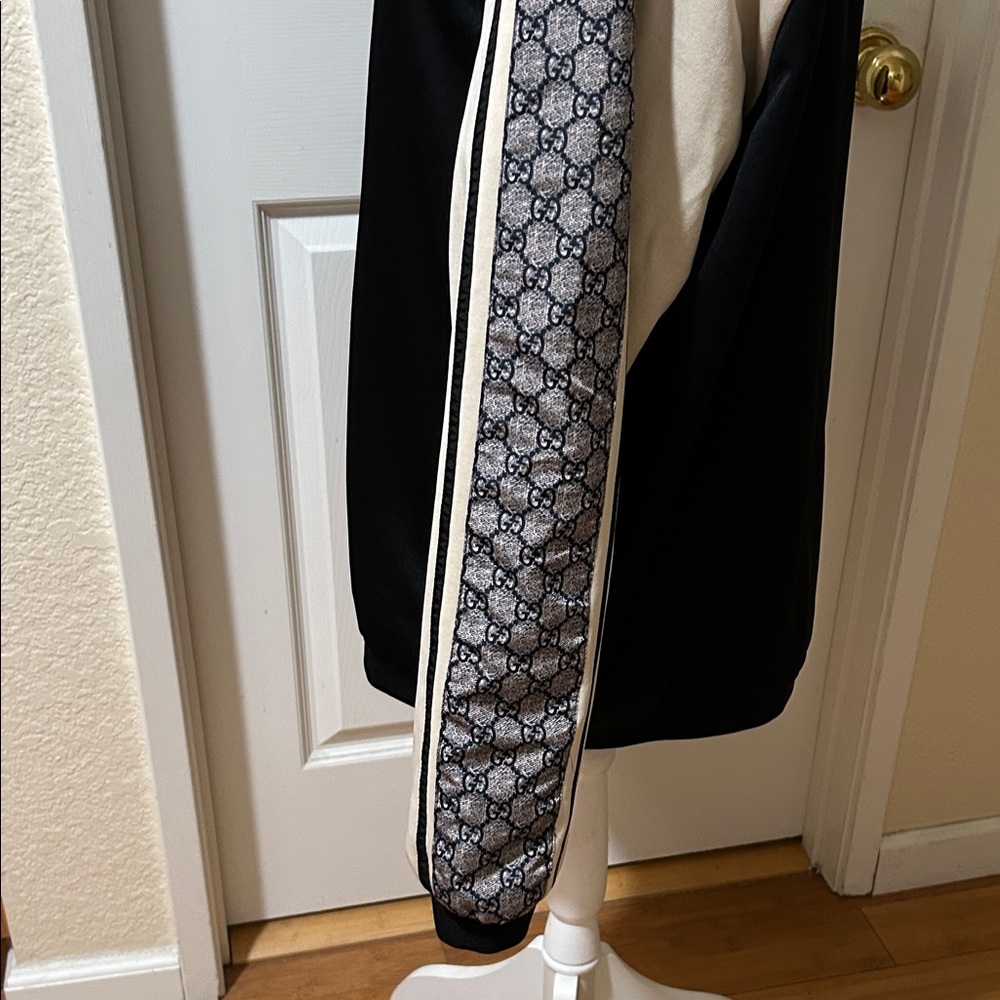 Gucci Black and Cream Bomber Technical Jacket - Picture 8 of 16